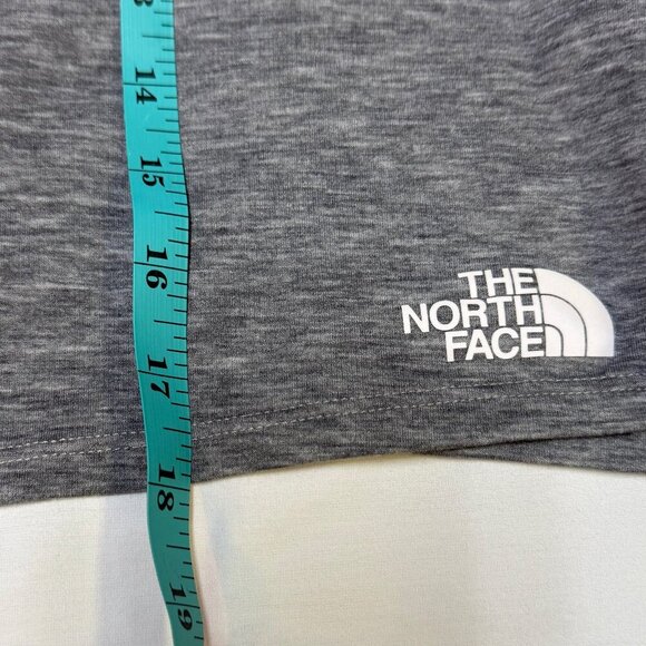 The North Face Women’s Vyrtue Boxy Cropped Dark Gray T-Shirt - Size Large - EUC - Picture 10 of 10